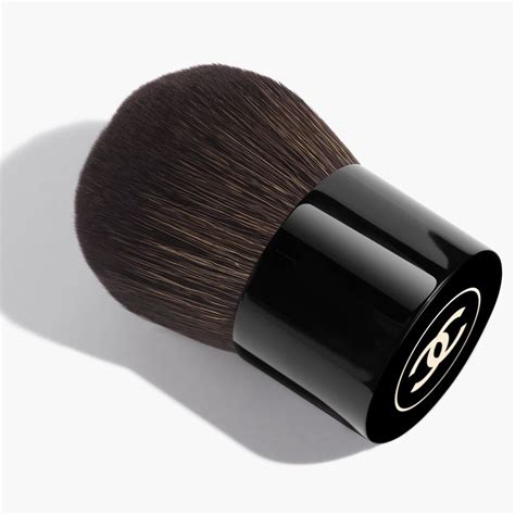 chanel pinceaux|chanel oversize kabuki brush.